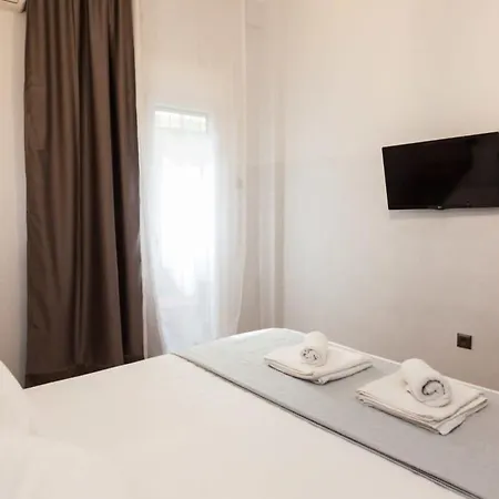 Daire Metaxourgio 2 Bedroom Gem For Urban Explorers