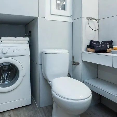 Daire Metaxourgio 2 Bedroom Gem For Urban Explorers