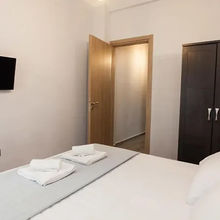 Metaxourgio 2 Bedroom Gem For Urban Explorers Daire Atina