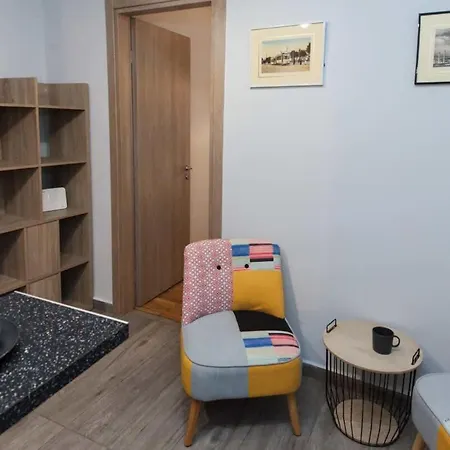 Metaxourgio 2 Bedroom Gem For Urban Explorers Daire Atina